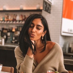 Meet your Posher, Nabila